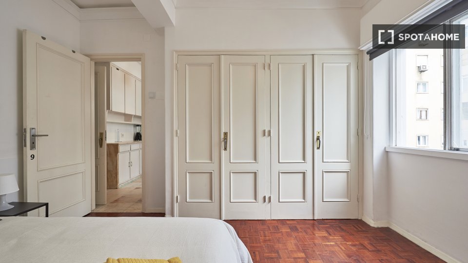 Double room Lisbon, 9 beds, 160m² — photo 30