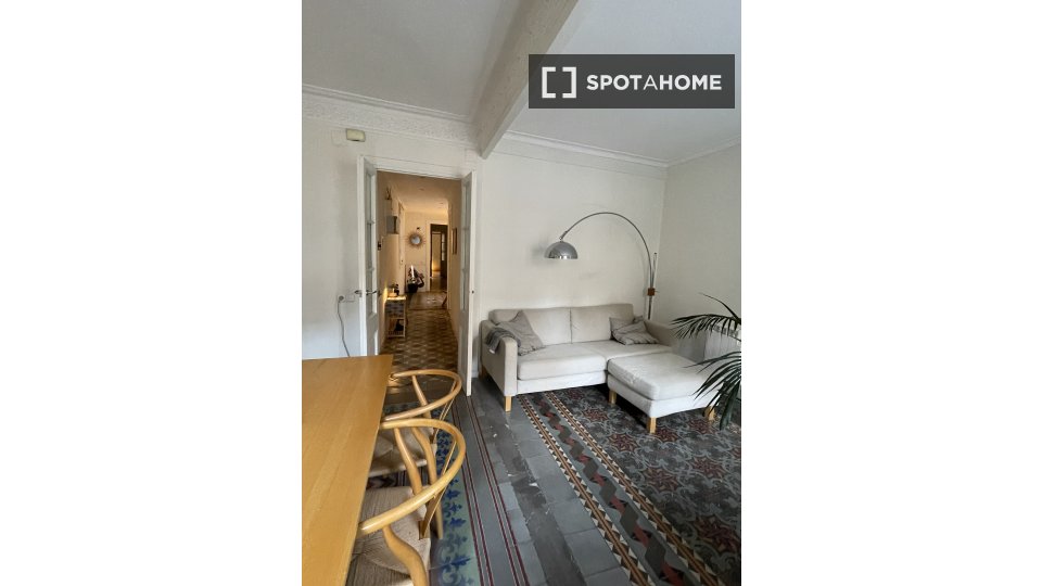 Double room Barcelona, 1 bed, 95m² — photo 9
