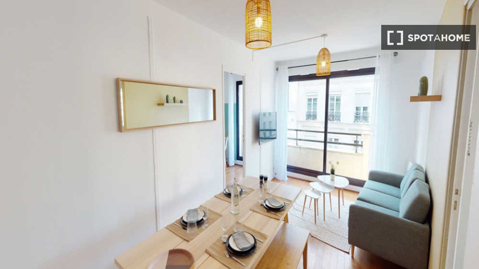 Double room Paris, 8 beds, 150m² — photo 1
