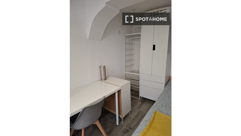 Apartment mono Lisbon, 20m² — photo 35