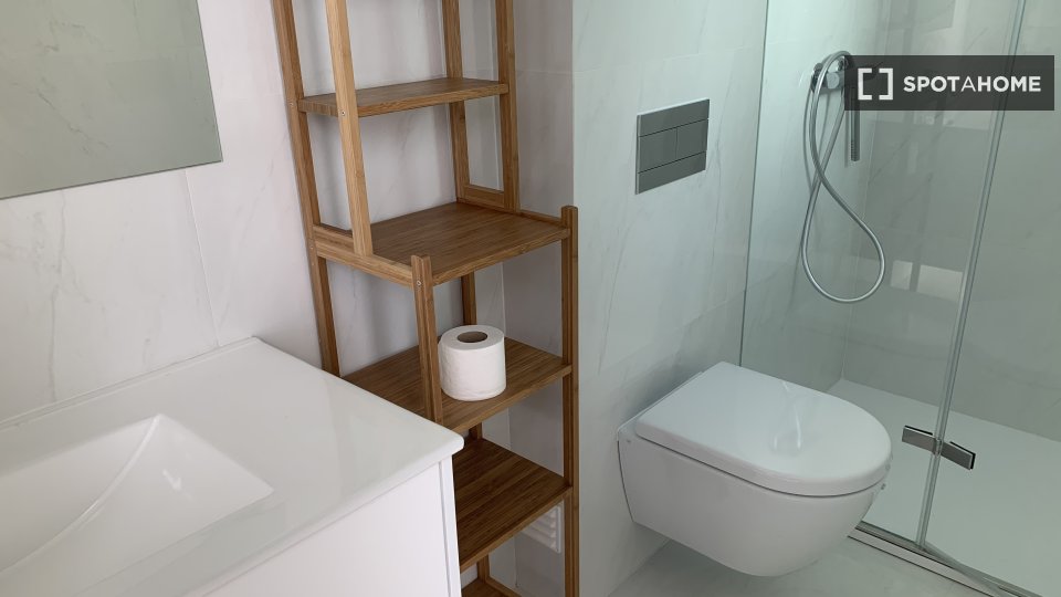 Apartment Porto, 2 beds, 92m² — photo 8