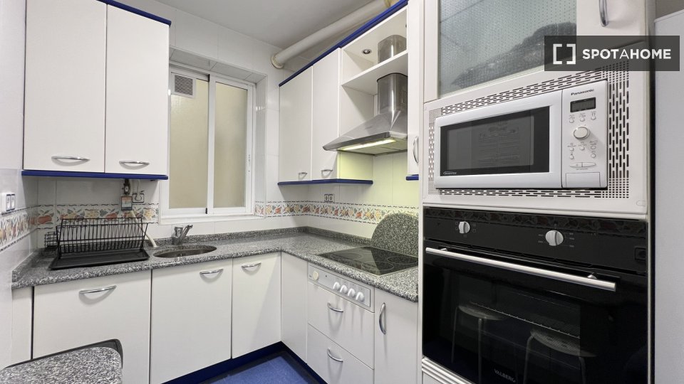 Double room Madrid, 6 beds — photo 5