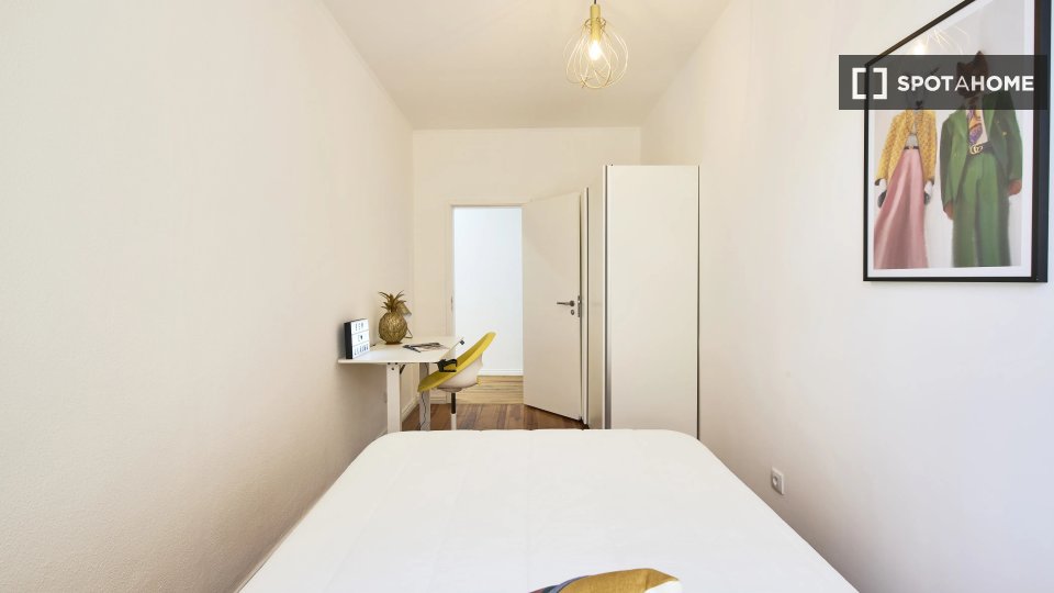 Double room Lisbon, 13 beds — photo 4