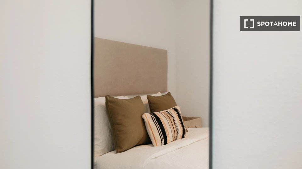Double room Valencia, 6 beds — photo 1