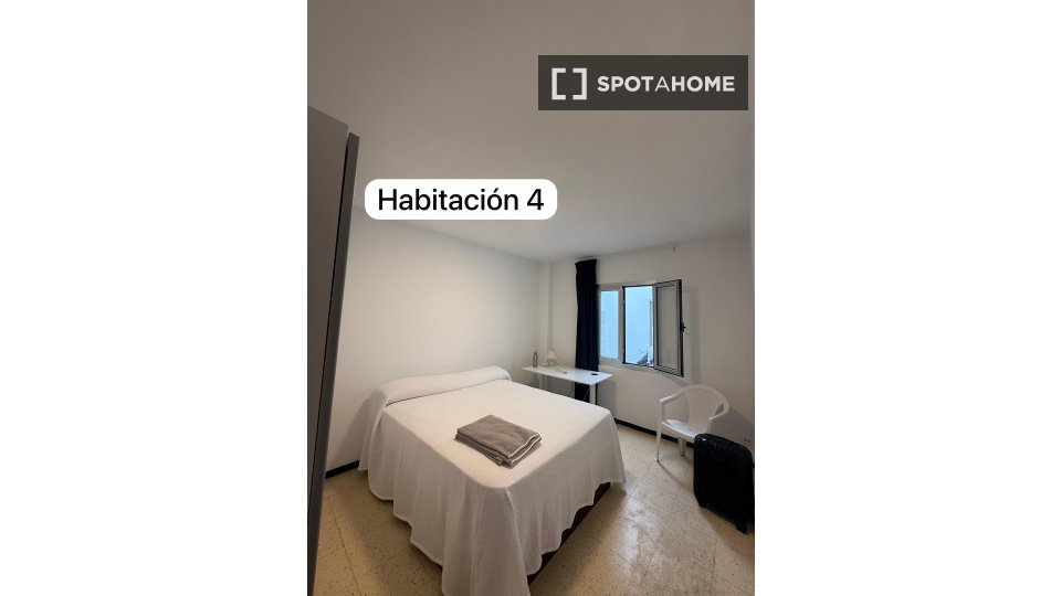 Habitación en piso compartido en alquiler en Alcaravaneras, Las Palmas.