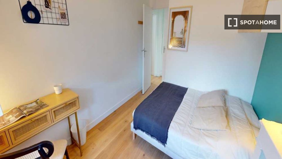 Double room Paris, 6 beds, 150m² — photo 2