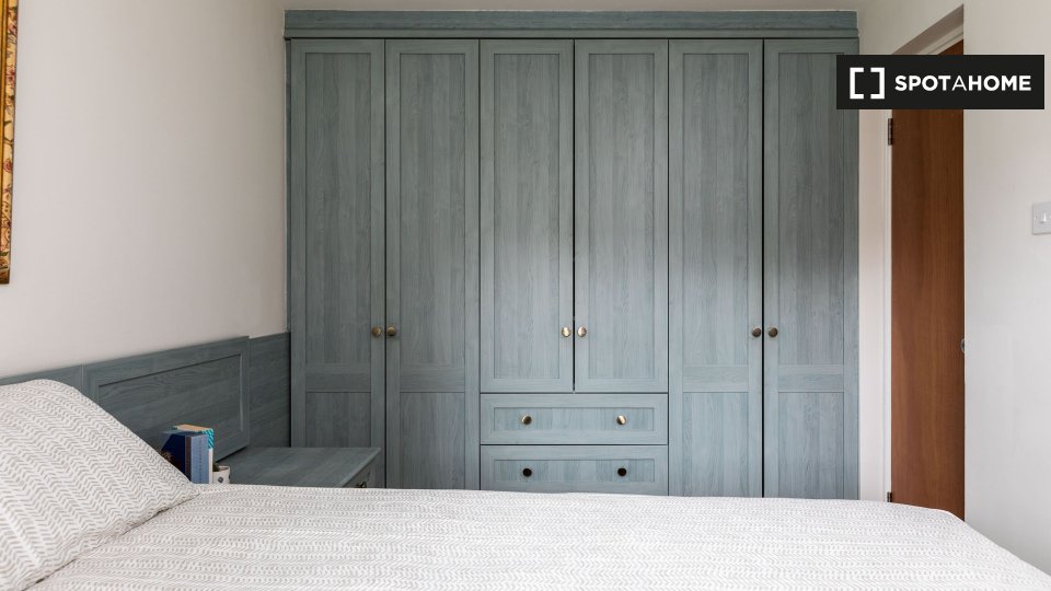 Apartment London, 2 beds — photo 18