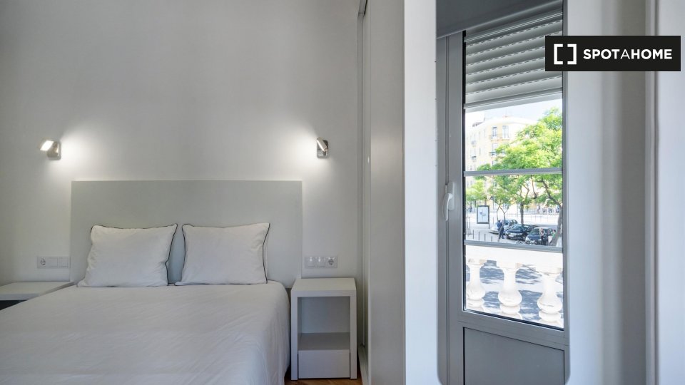 Double room Lisbon, 7 beds, 210m² — photo 3
