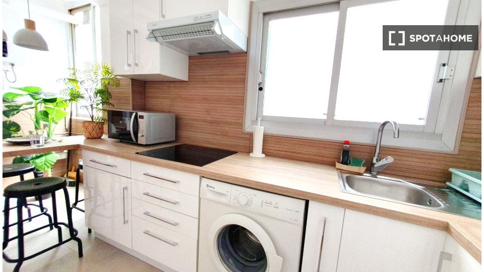 Double room Valencia, 5 beds — photo 12