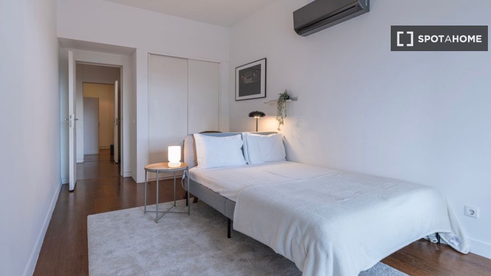 Apartment Lisbon, 3 beds — photo 11