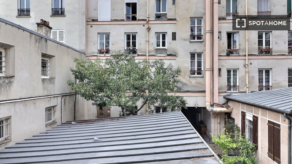 Apartment Paris, 1 bed, 33m² — photo 15