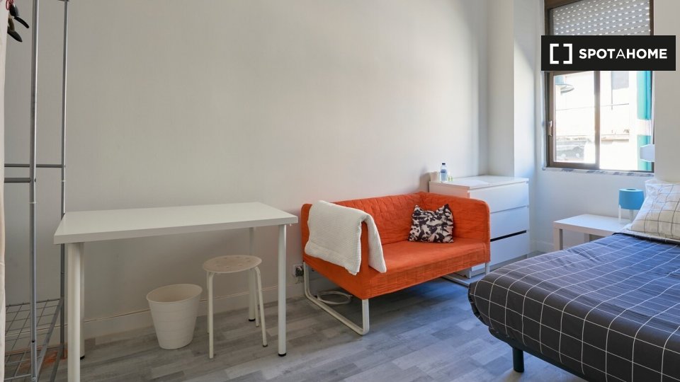 Double room Lisbon, 7 beds — photo 2