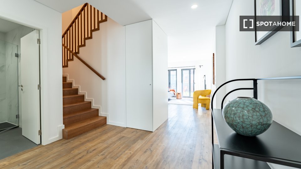 Apartment Porto, 2 beds, 162m² — photo 4