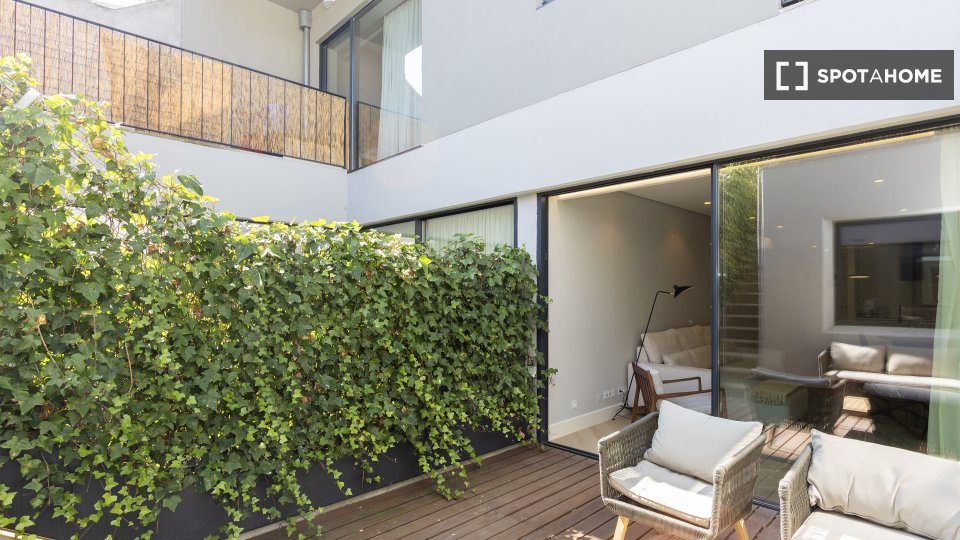 Apartment Porto, 2 beds, 246m² — photo 3