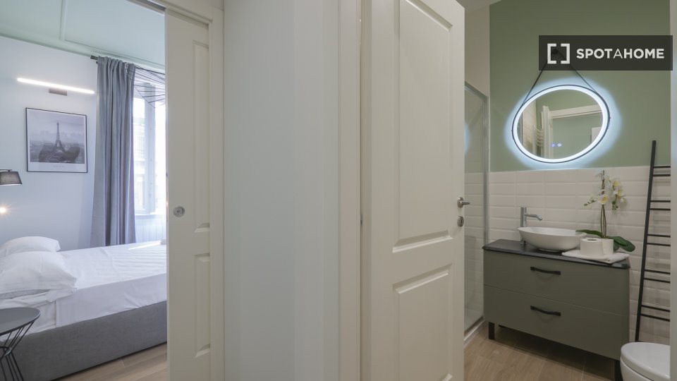 Apartment Milan, 2 beds, 45m² — photo 5