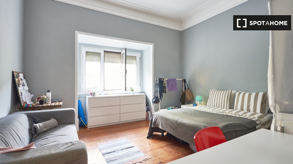 Double room Lisbon, 8 beds — photo 1
