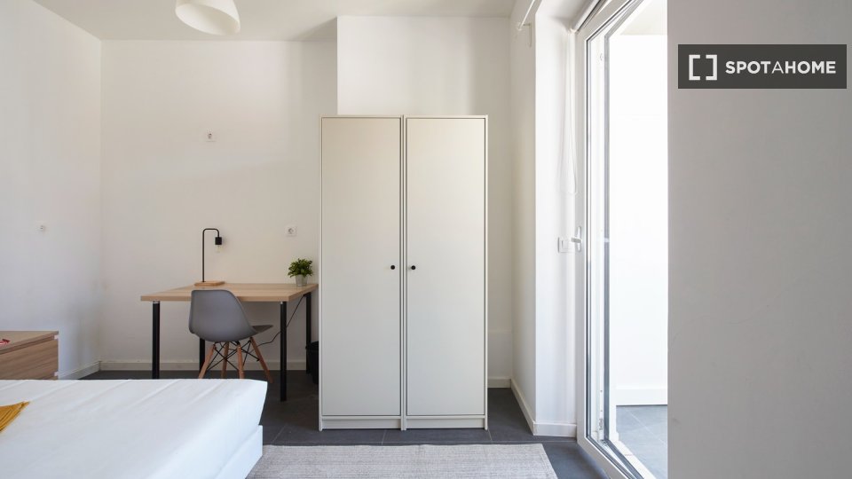 Double room Lisbon, 7 beds — photo 14