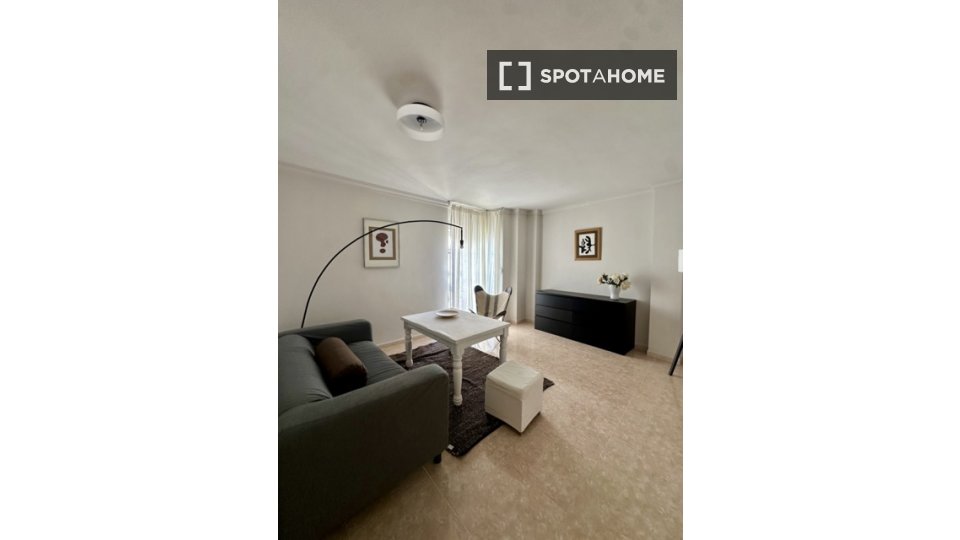 Apartment Malaga, 2 beds, 80m² — photo 10