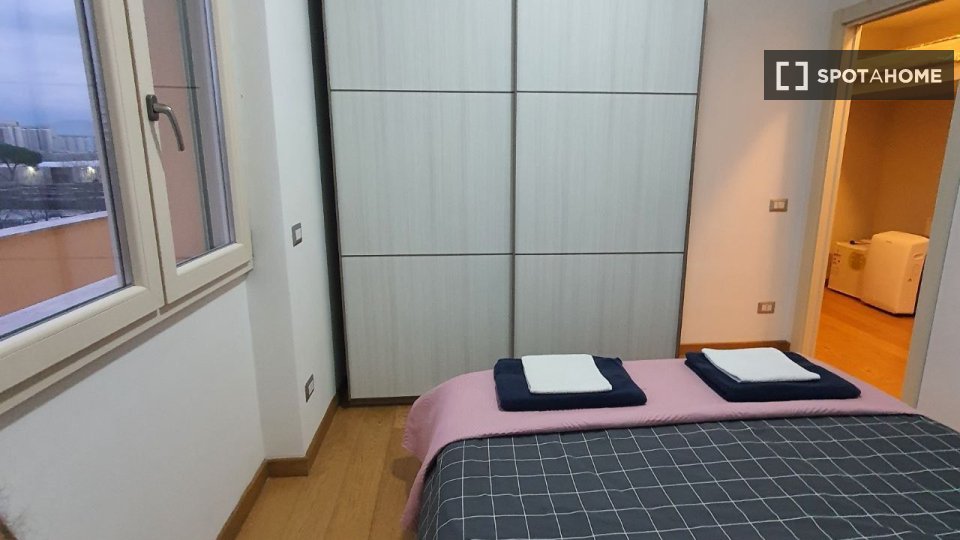 Double room Rome, 3 beds — photo 36
