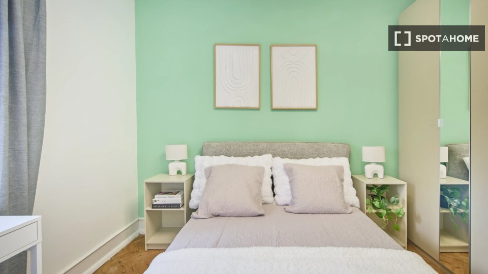 Double room Lisbon, 6 beds — photo 2