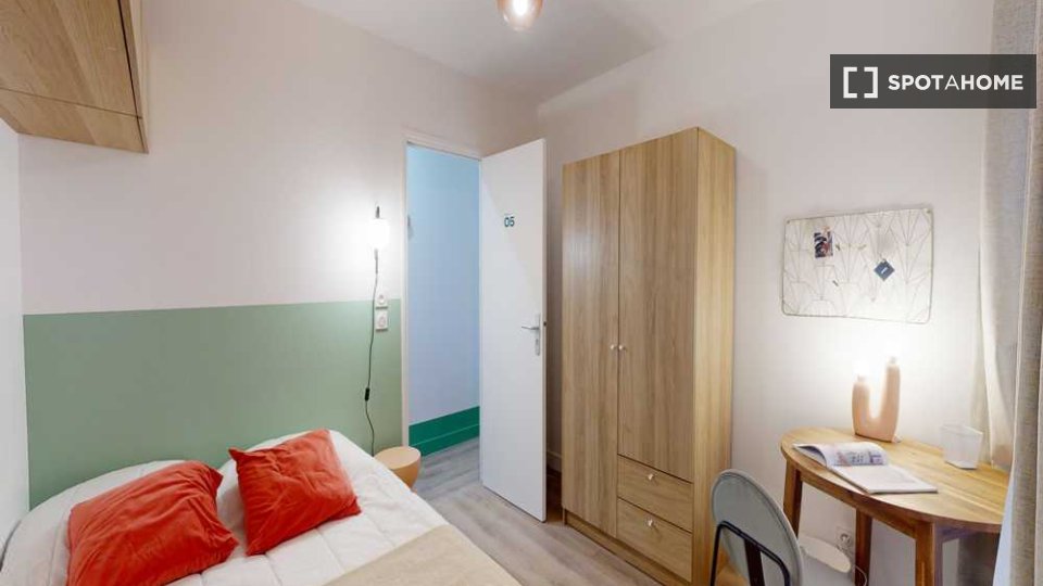 Double room Paris, 11 beds, 140m² — photo 24