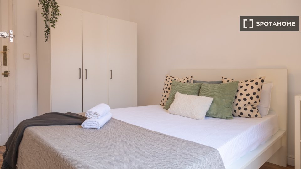 Double room Madrid, 7 beds, 100m² — photo 31