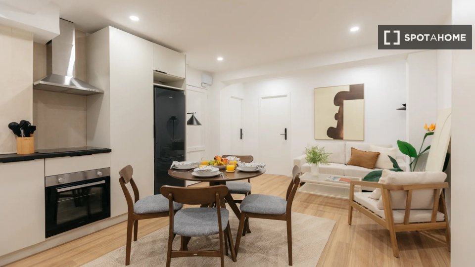 Double room Valencia, 5 beds — photo 10
