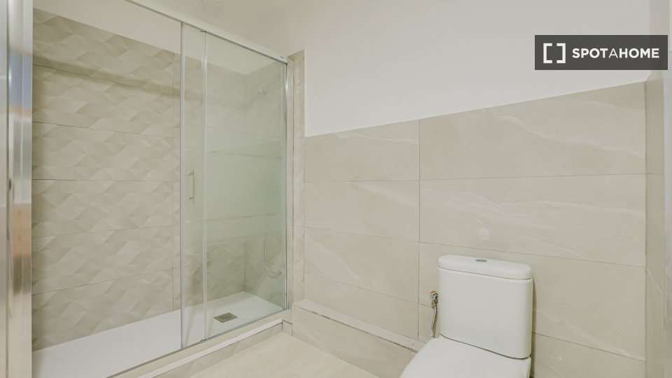 Double room Barcelona, 17 beds, 550m² — photo 4