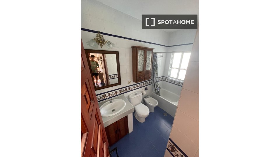 Apartment Granada, 2 beds, 95m² — photo 16
