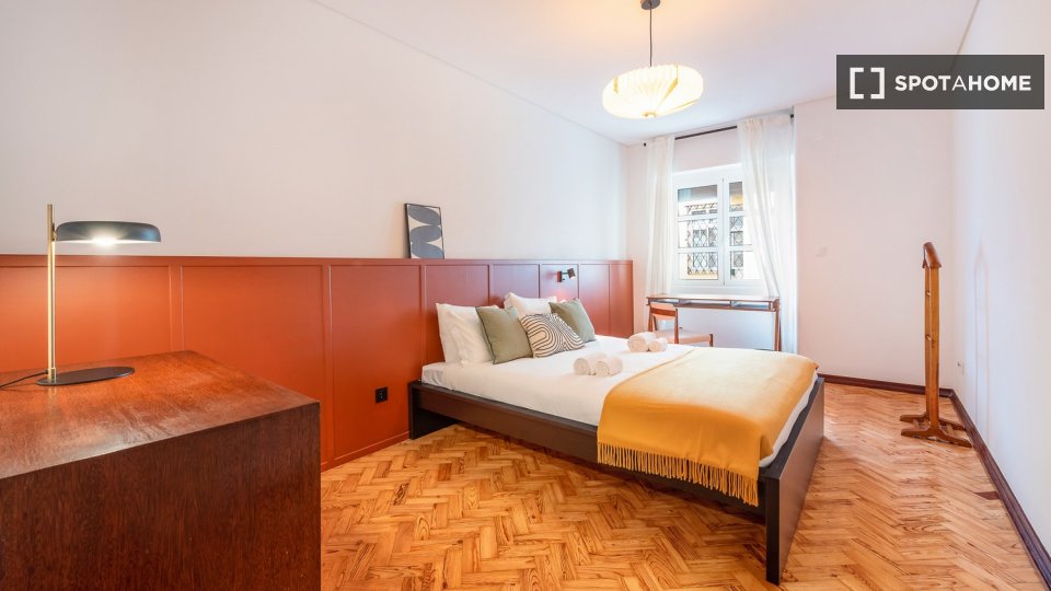 Double room Lisbon, 7 beds — photo 40