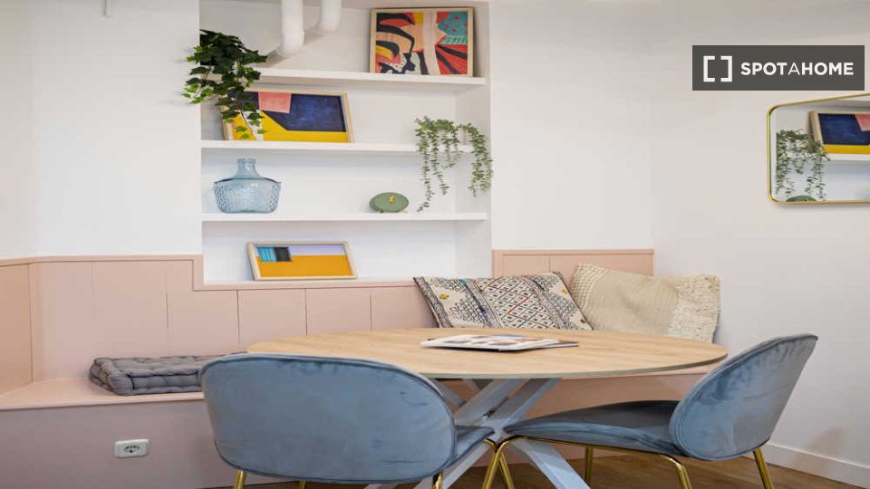 Double room Madrid, 3 beds — photo 45