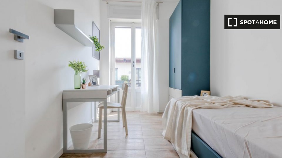 Double room Milan, 3 beds — photo 17