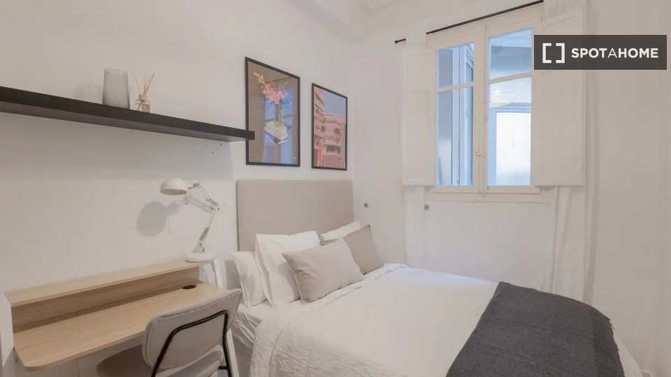 Double room Valencia, 6 beds — photo 1