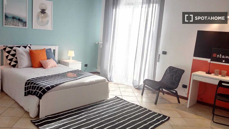 Double room Brescia, 3 beds — photo 19