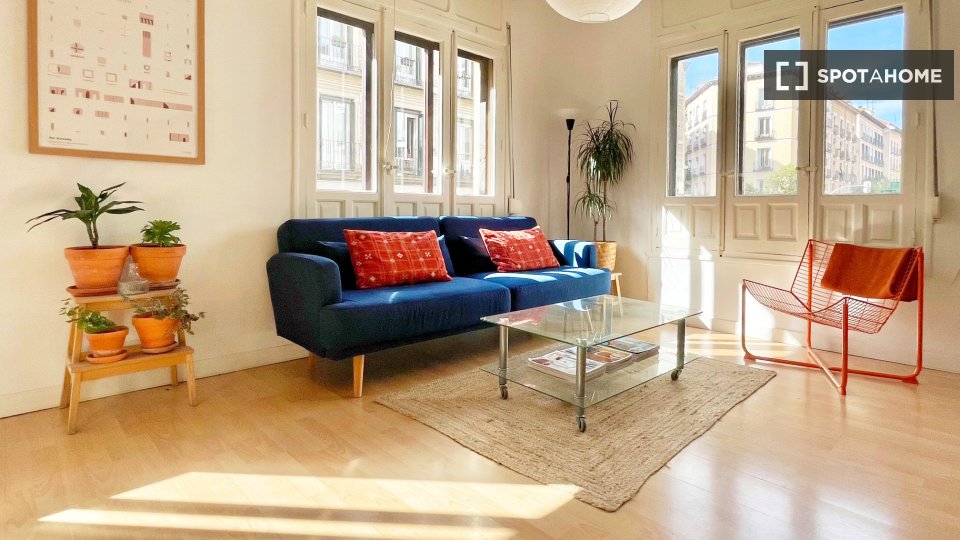 Apartment Madrid, 1 bed, 42m² — photo 1
