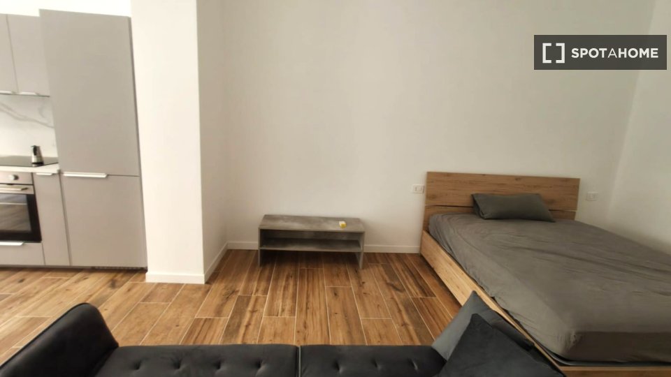 Monolocale in affitto a Bovisa, Milano - in Milan