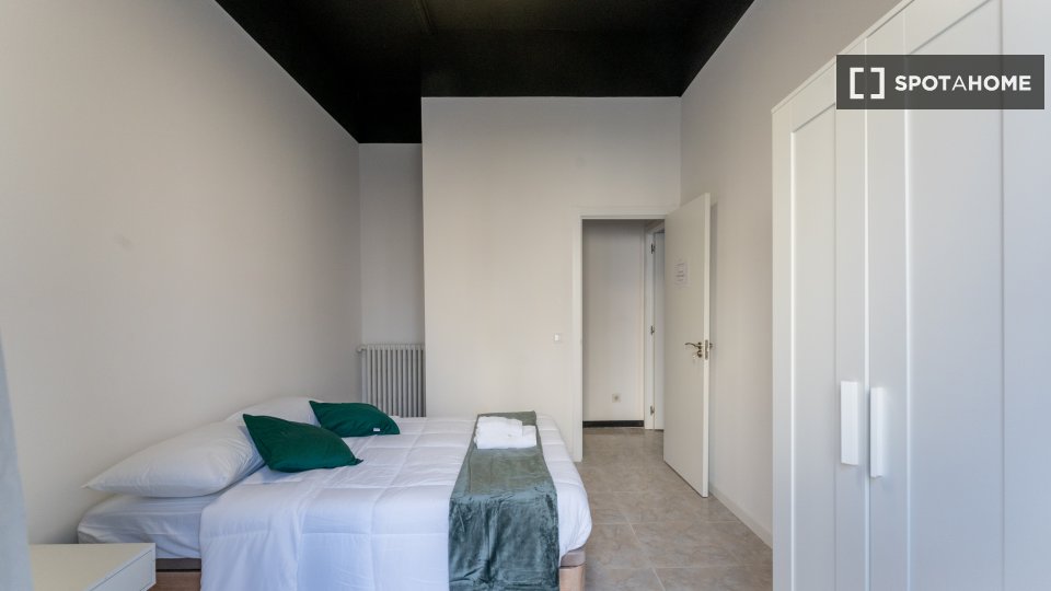 Double room Madrid, 11 beds — photo 7
