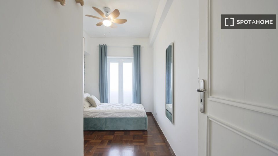 Double room Lisbon, 7 beds — photo 2