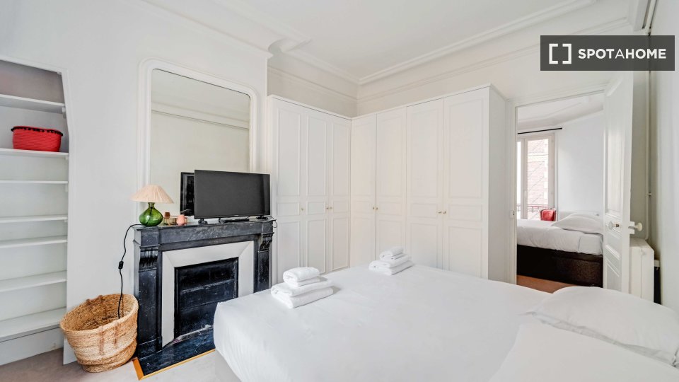 Apartment Paris, 2 beds, 68m² — photo 7