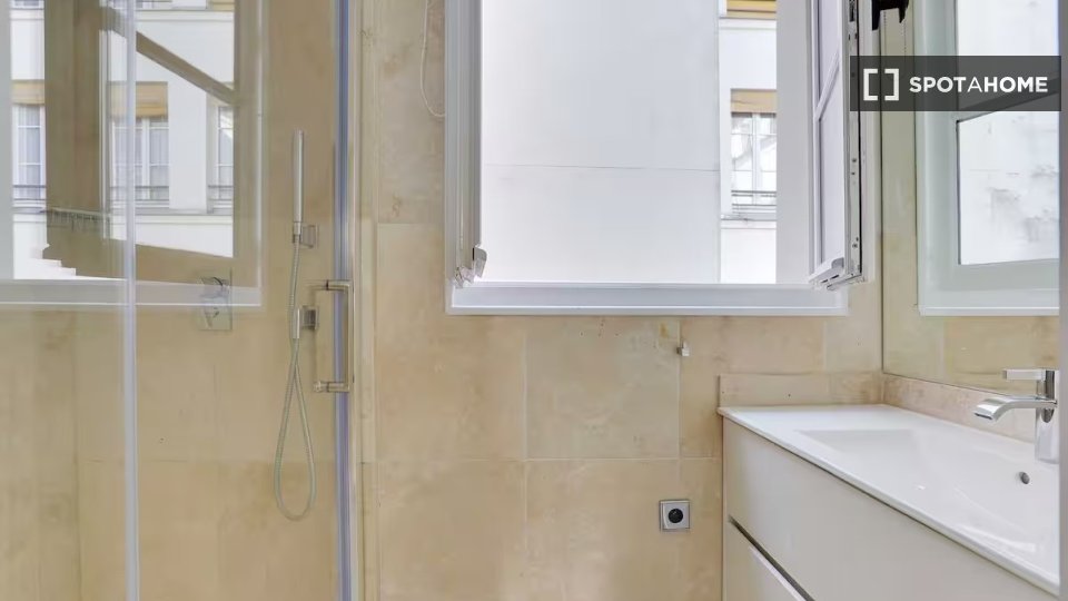 Apartment Paris, 2 beds — photo 15