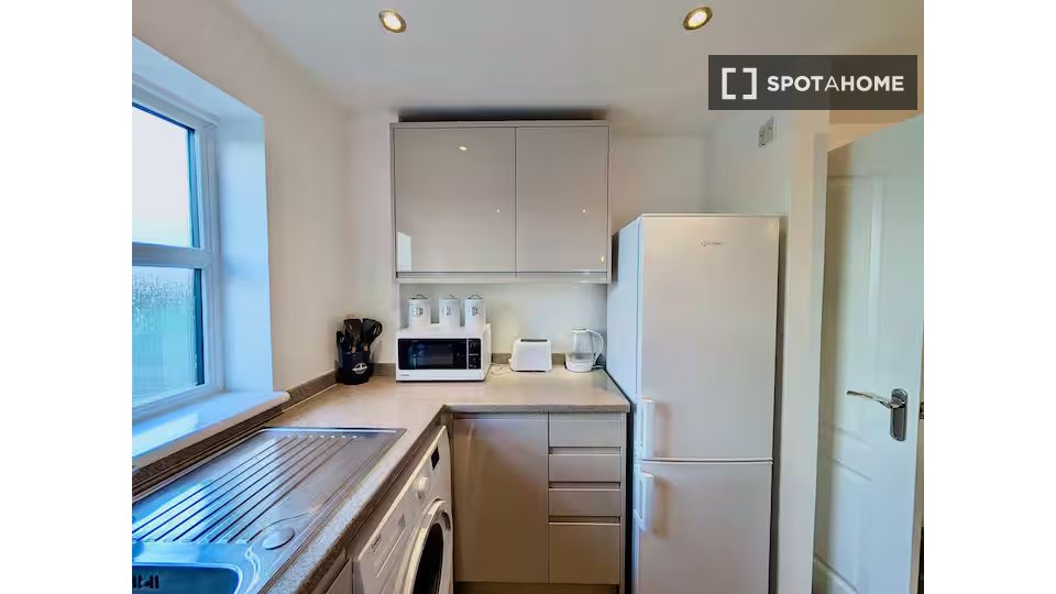 Apartment London, 1 bed — photo 2