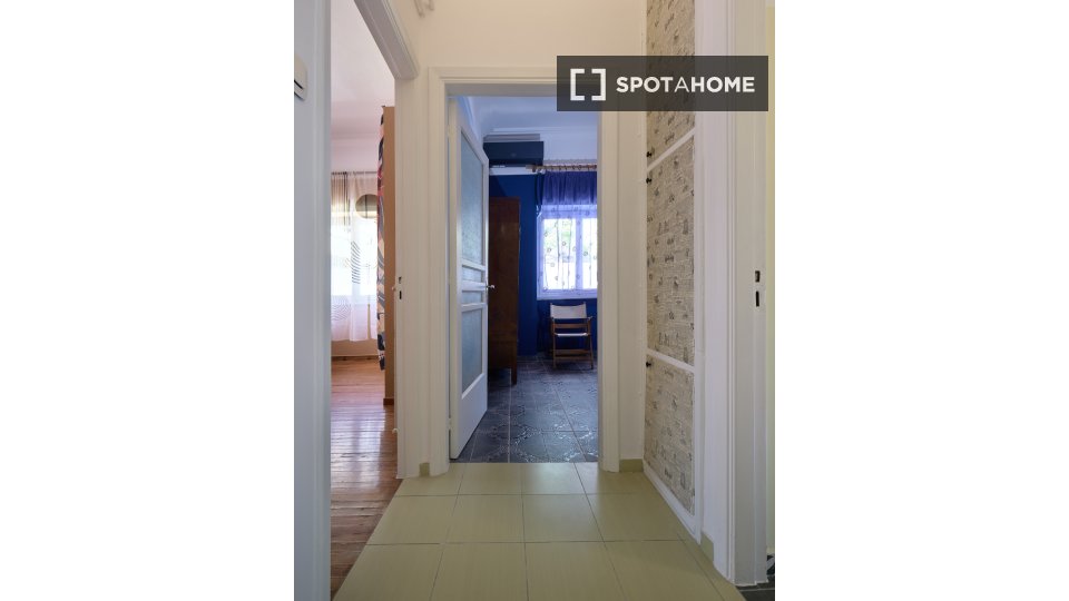 Apartment Athens, 1 bed, 56m² — photo 18