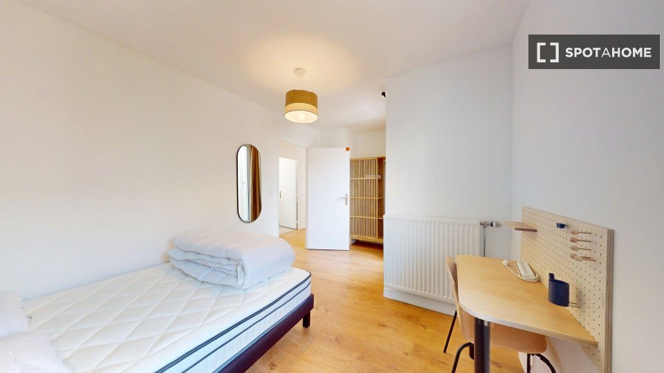Double room Paris, 5 beds — photo 2