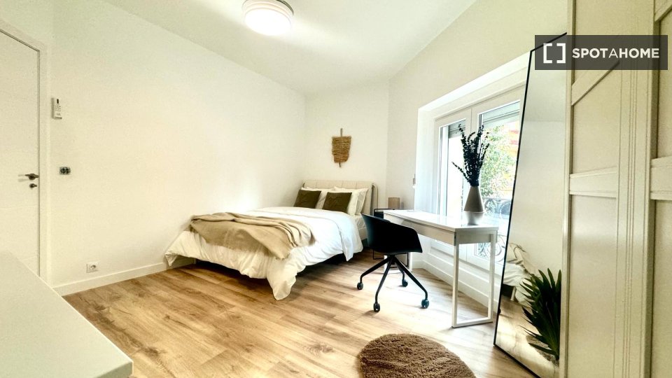 Double room Madrid, 7 beds — photo 11