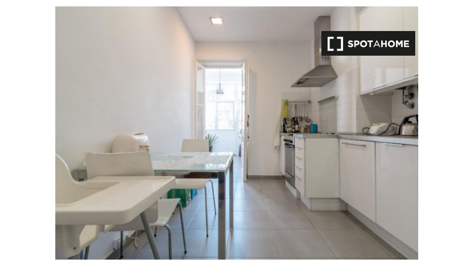 Double room Lisbon, 6 beds — photo 5