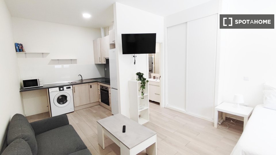 Studio in affitto a Tres Olivos - a Madrid