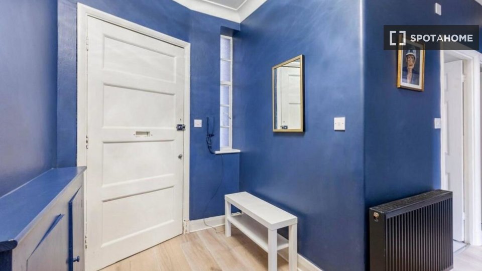 Apartment London, 3 beds, 70m² — photo 4