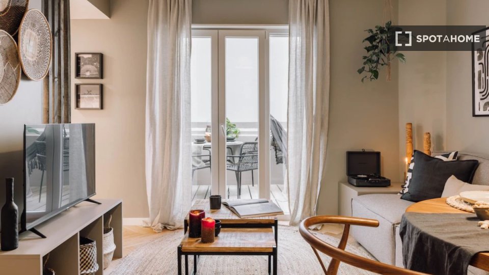 Apartment Lisbon, 2 beds — photo 1