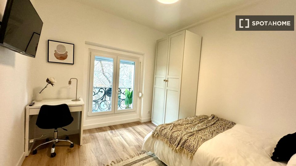 Double room Madrid, 7 beds — photo 3