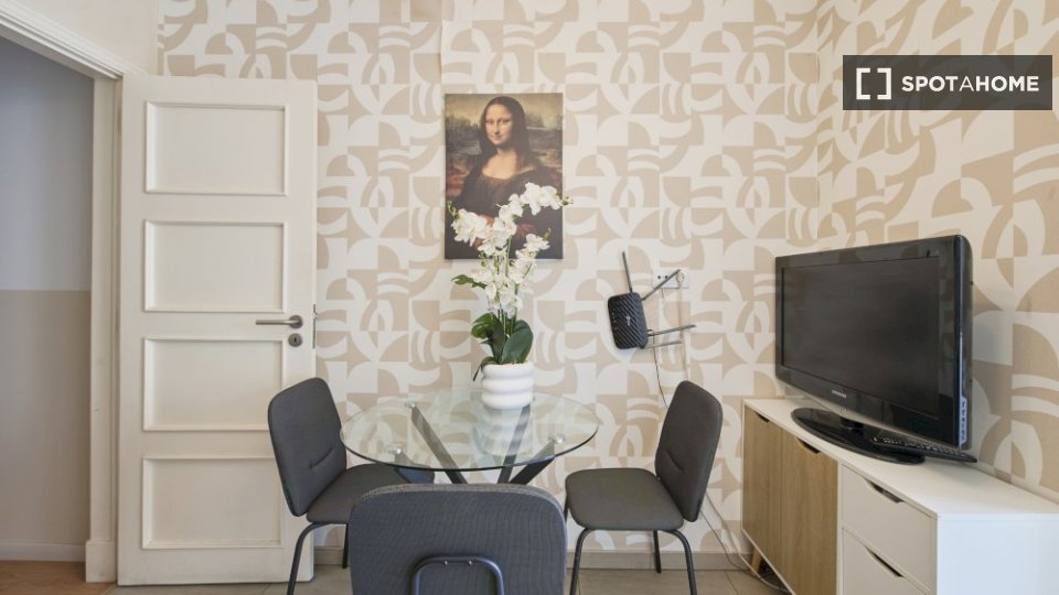 Double room Lisbon, 6 beds — photo 17